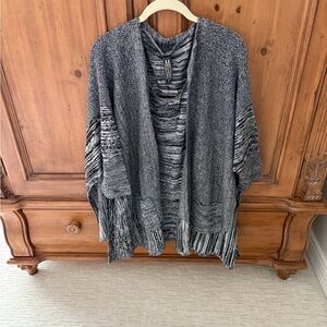 MarlaWynne Black and Gray Women's Cardigan